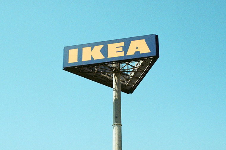Ikeaskylt. Foto: Zheka Kapusta/Unsplash
