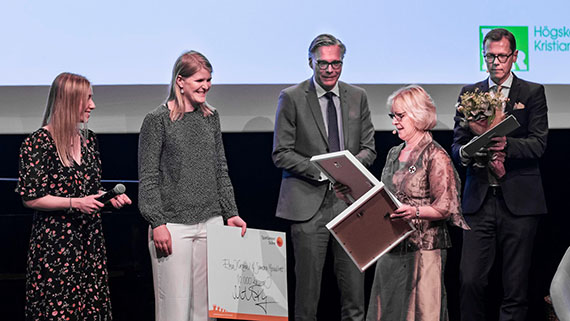 Gastronomen Elna Crona och PA-studenten Sandra Mekkelholt fick Samverkanspriset student för sitt fantastiska arbete med insamlingen till Musikhjälpen, där de engagerade såväl studenter som personal under en hel månad och samlade in 47 000 kr och hamnade i direktsänd TV.