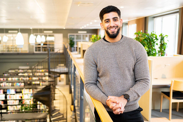 Mohammad läser till ämneslärare