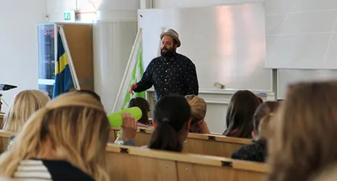 Beppe när harn pratar från hjärtat och inspirerade en fullsatt aula