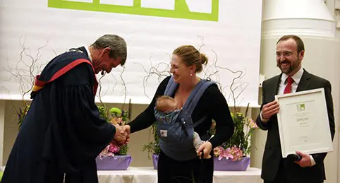 Både Maria Freij och Timurs Umans fick bedömning som meriterade lärare .