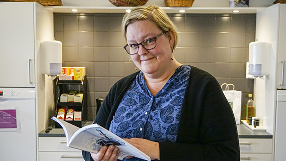I HK-Sverige är detta stort, konstaterar Karin Höijer, som är redaktör för den nya boken Didaktik för hem- och konsumentkunskap.
