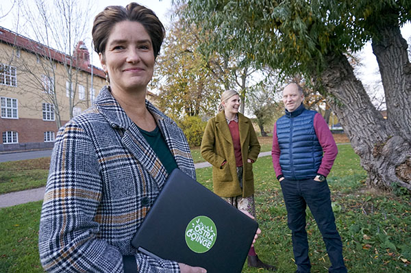 Tillväxtchef Anna Bertram tillsammans med forskarna Lisa Källström och Per Siljeklint från Högskolan Kristianstad.