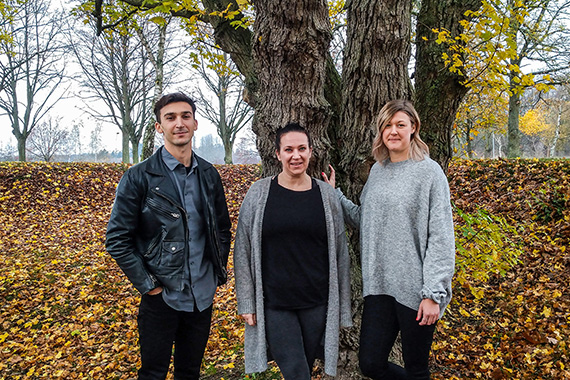 Tre framtida geografilärare: Nabi Allahyarou, Malin Wall Lundberg och Johanna Håkansson blir färdiga med sin ämneslärarutbildning i vår, då de även kan undervisa i historia och svenska.