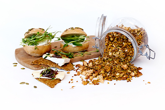 Bröd och müsli. 