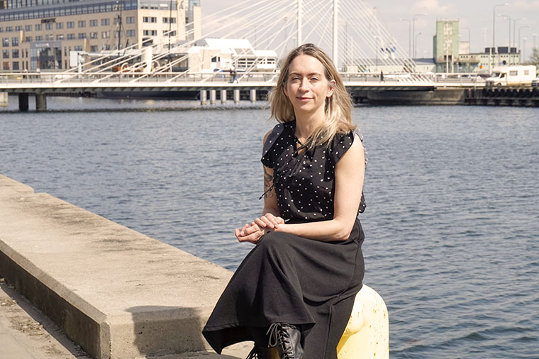 Kamilla Klefbeck i Malmös hamn.
