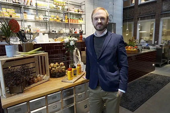 Henrik Str&ouml;mqvist, alumn fr&aring;n H&ouml;gskolan Kristianstad 