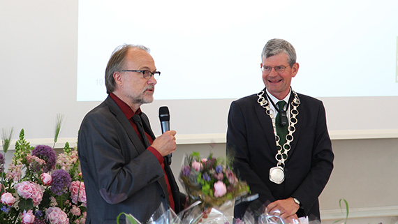 Sven-Olof Yrjö Collin kallades som professor av rektor under 2016.