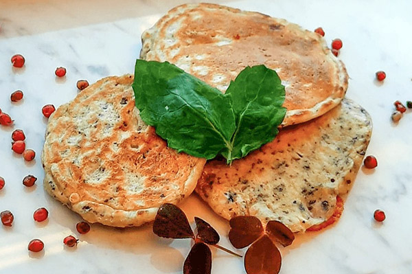 Pannkakor i form av blinier som testkonsumenter har fått utvärdera.