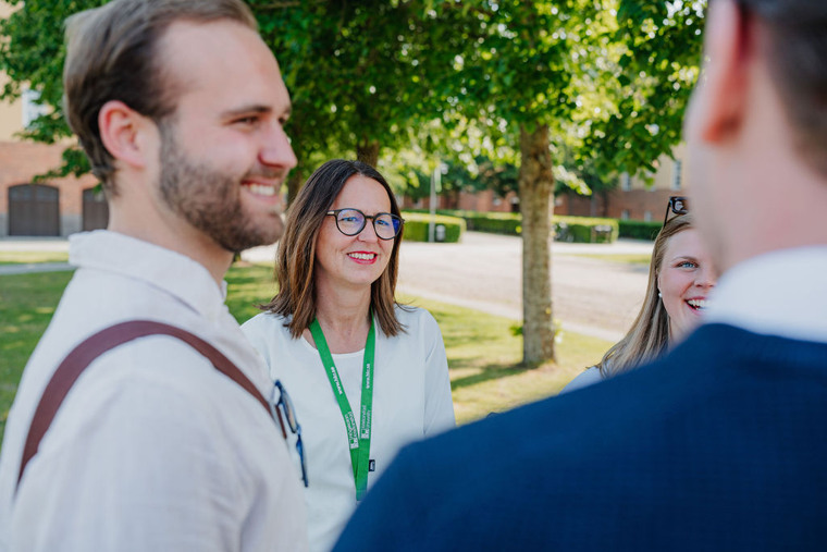 Studenter på campus