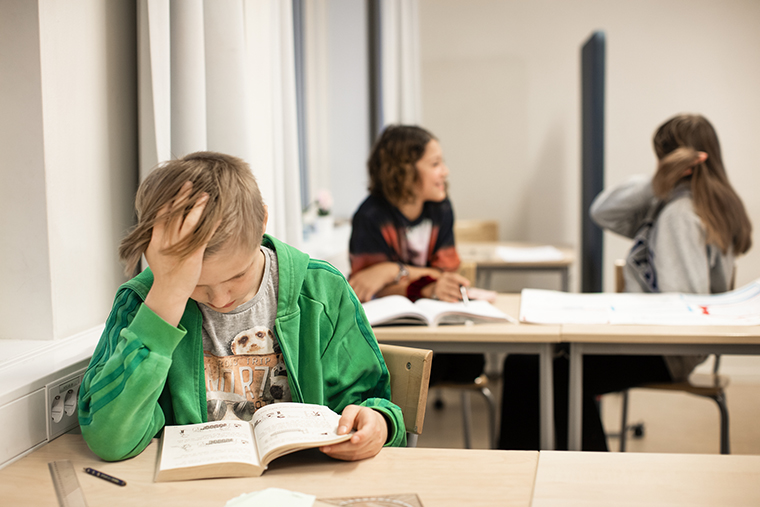 Student som läser