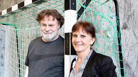 Gerth Hedov, universitetslektor i omvårdnad, och Ann-Christin Sollerhed, universitetslektor i idrott och hälsa, båda vid Högskolan Kristianstad.