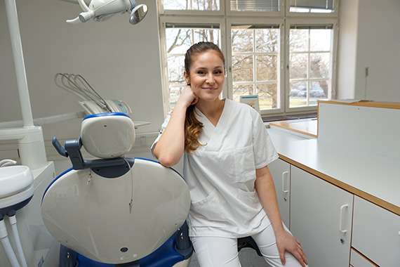 Sedina Ibricic, student på tandhygienistprogrammet