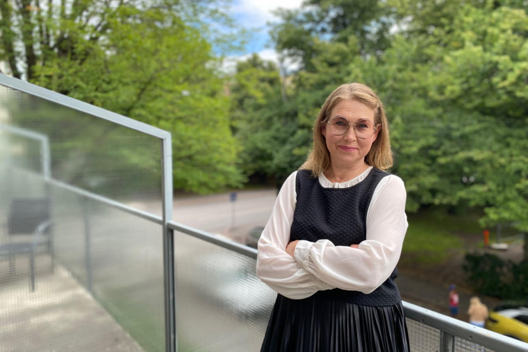 Pia Nevala Westman som föreläser på konferensen