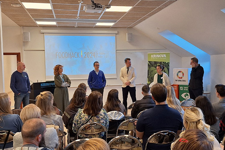 Uppstart av FoodHack 2024: coacherna presenterar sig