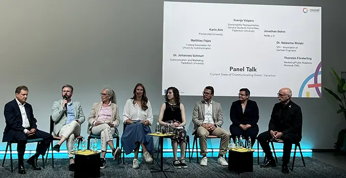 Karin Alm i paneldebatten.